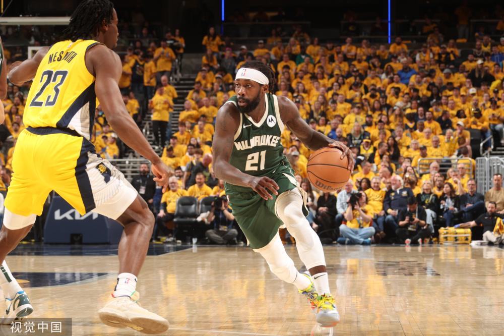 他用简短的 他用简短的