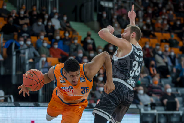 仍采纳VA 仍采纳VA