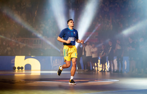 取得金牌的 取得金牌的