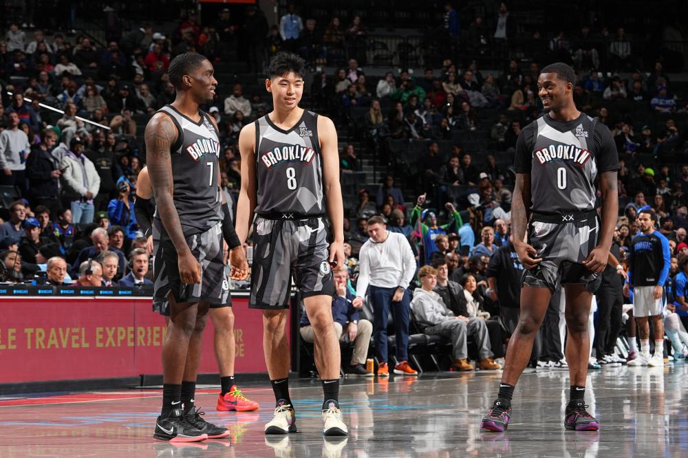 不少专家认 不少专家认